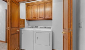321 E APPLE CREEK Rd, Appleton, WI 54913