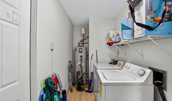 9103 Windrush Ln, Alpharetta, GA 30009