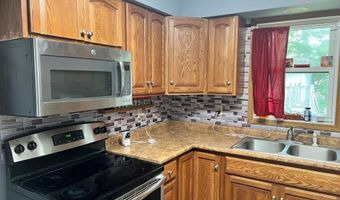 2208 Darling Ave E, Alexandria, MN 56308