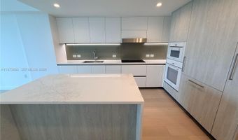 9221 E Bay Harbor Dr 307, Bay Harbor Islands, FL 33154