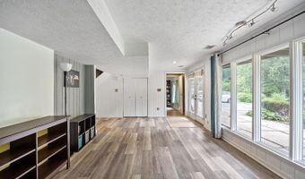 2913 Eight Mile Rd, Anderson Twp., OH 45244