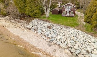 150 CLAR LIN Rd, Algoma, WI 54201