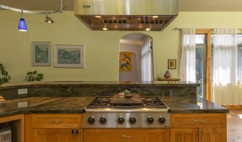 75 Sterling Dr, Bellevue, ID 83313