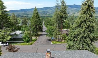 1840 Crestview Dr, Ashland, OR 97520