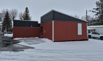 118 S 4TH St, Abbotsford, WI 54405