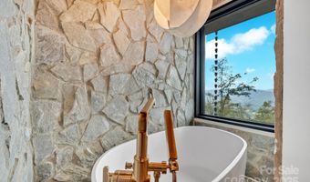 404 Silver Eagle Trl, Banner Elk, NC 28604