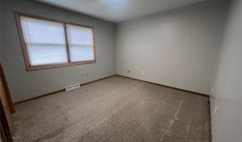 1618 Douglas Ave, Ames, IA 50010
