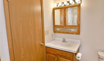 5180 Winthrop Dr, Austintown, OH 44515