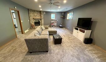 2309 River Rd, Algona, IA 50511