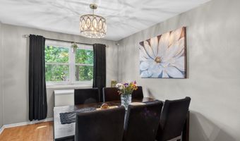 726 PLUMTREE Ln, Claymont, DE 19703