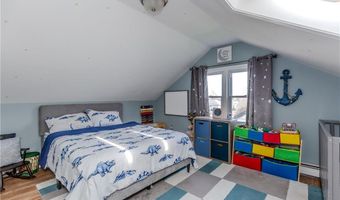 26 Dover Ave, East Providence, RI 02914