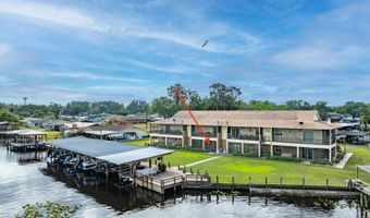 1640 Juno Trl 102A, Astor, FL 32102