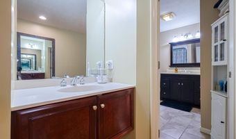 9 Taconic Dr, Amherst, NH 03031
