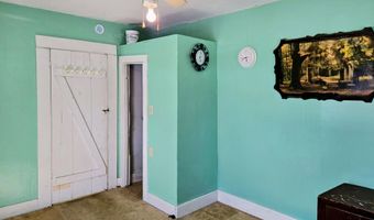 372 River Rd, Avon, ME 04966