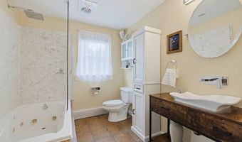 460 Richardson Ave, Attleboro, MA 02703