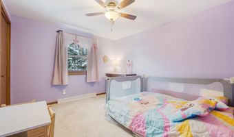 1820 W GLENDALE Ave, Appleton, WI 54914