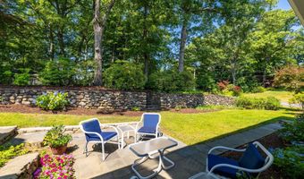 83 Peach Tree Ln, Bristol, CT 06010