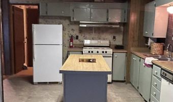 702 Airport Ave, Carlsbad, NM 88220