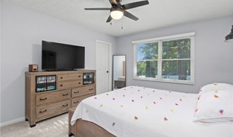 1050 Coopers Run, Amherst, OH 44001