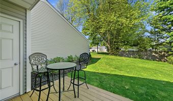 66 Harbor N, Amityville, NY 11701