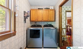 141 Embill Dr, Tobyhanna, PA 18610