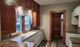 402 E 5th St, Atlantic, IA 50022