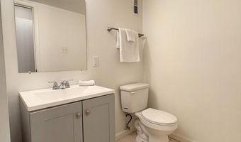 3813 SEGUNDO Pl D, Alexandria, VA 22309