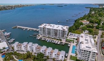 920 N OSCEOLA Ave 403, Clearwater, FL 33755