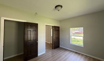 1301 Garland St, Allouez, WI 54301