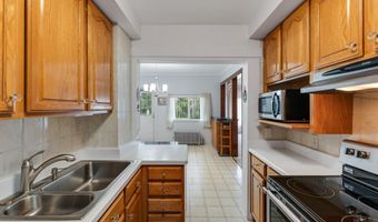 4 Long St, Barre, VT 05641