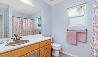 301 Arlington Dr, Oceanside, CA 92057