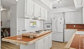 902 Terrace Dr, Bullhead City, AZ 86442
