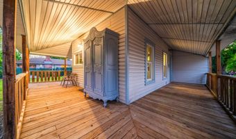 1711 Shasta St, Anderson, CA 96007