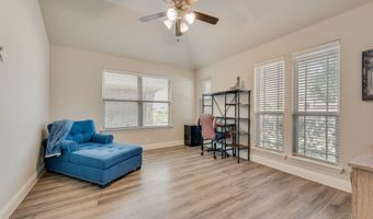 102 Cimmaron Ct, Alvarado, TX 76009