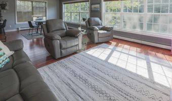 53 Lincolnville Ave, Belfast, ME 04915