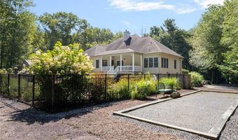 2393 Scituate Ave, Cranston, RI 02831