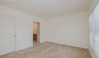 4 Chelsea Ct, Atlantic City, NJ 08401