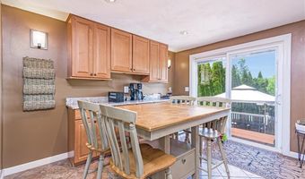 7 Lydia Ave, North Providence, RI 02904