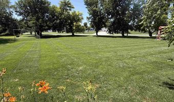 1815 Craig Rd, Aurora, NE 68818