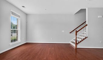 43845 CENTERGATE Dr, Ashburn, VA 20148