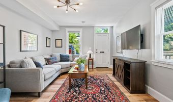 313 N PAYNE St, Alexandria, VA 22314