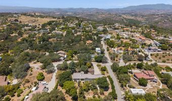 10525 Burned Oak Ln, Escondido, CA 92026