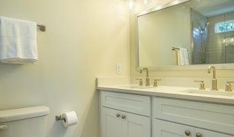 111 11th St, Apalachicola, FL 32320