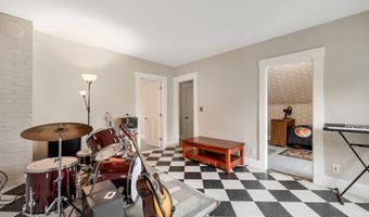 11 Summer St, Barre, VT 05649