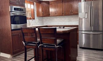 263 Queensway Dr, Avon, IN 46123