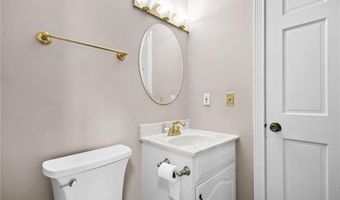 5 Olivia Ct, Johnston, RI 02919