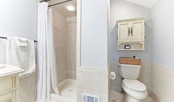 2 Falkenstein Dr 10, Alloway, NJ 07462