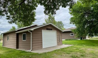 322 S 2nd St, Ashton, SD 57424