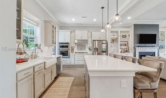 302 Castaway Dr, Bluffton, SC 29910