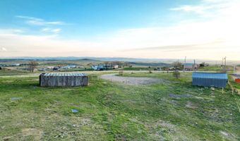 2 Cameo Rd, Douglas, WY 82633